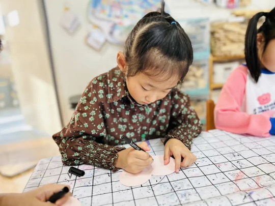 诺亚舟幼教:放手一小步,成长一大步 诺亚舟幼教:放手一小步,成长一大步